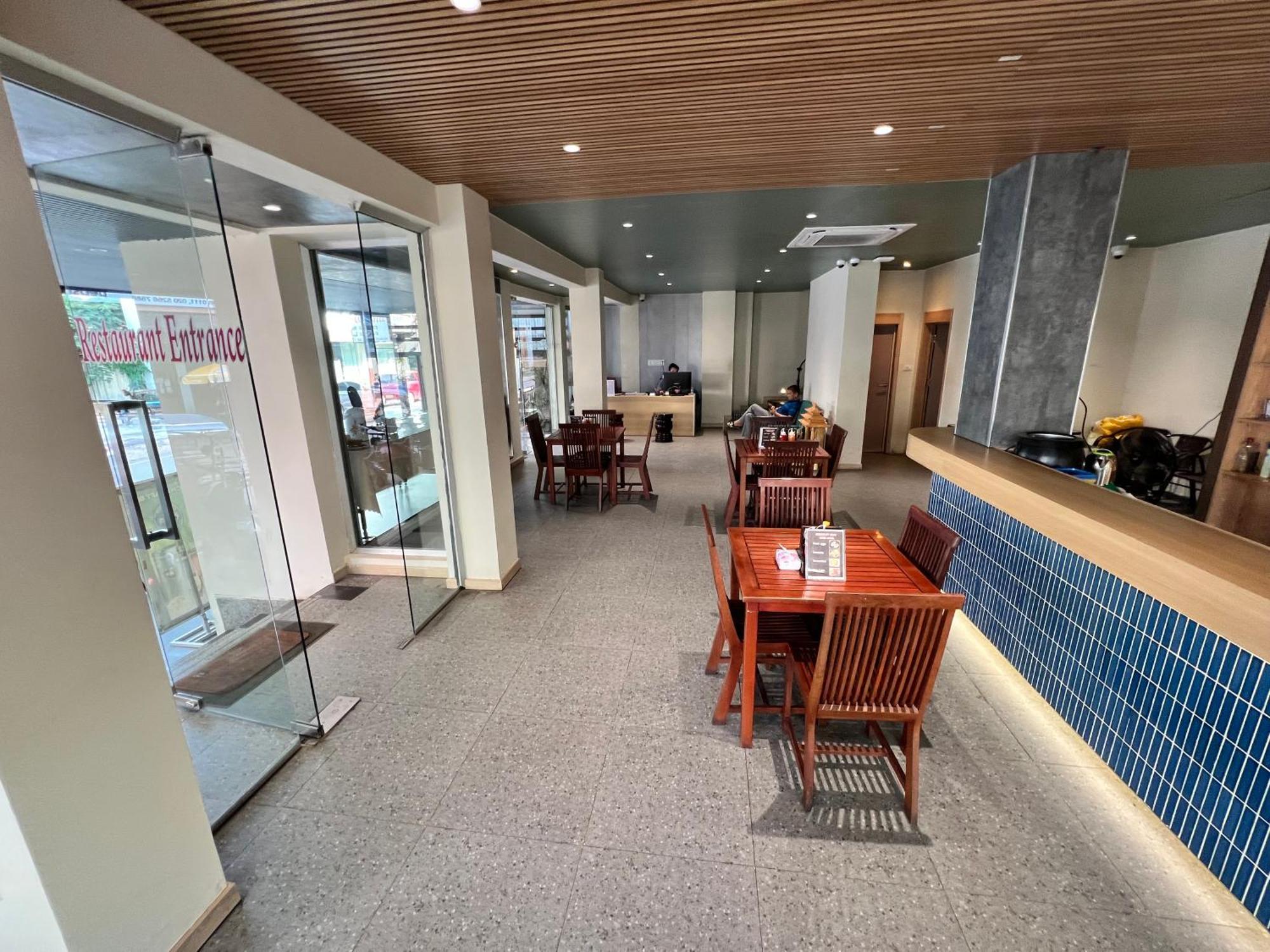 Lucie Hotel ビエンチャン エクステリア 写真